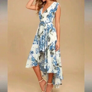 Lulus French Countryside Floral Print Dress Size Medium